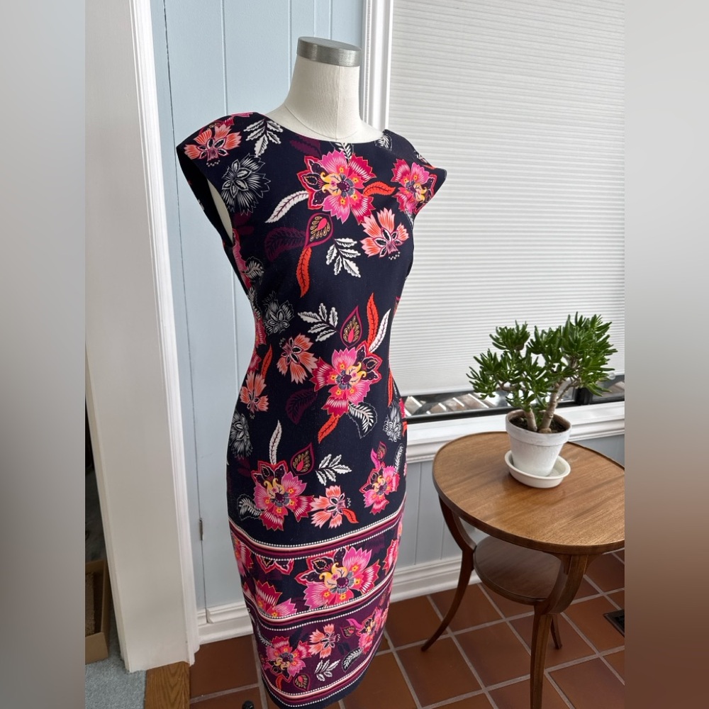 Eliza J floral dress size 4
